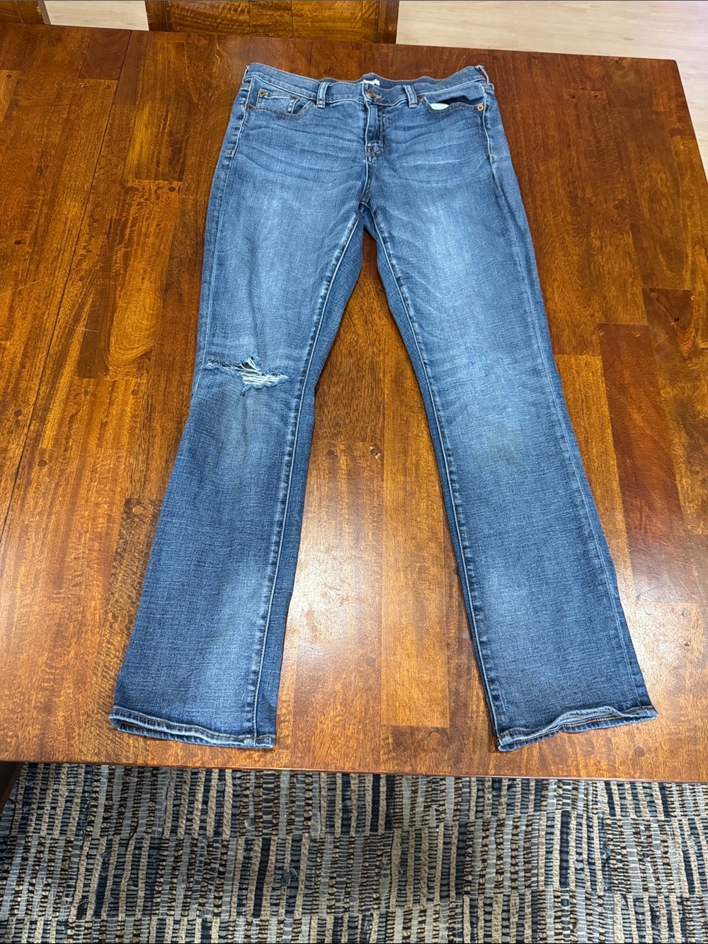 J. Crew Classic Women's Blue Distressed Straight-Leg Jeans Accent Knee Rip